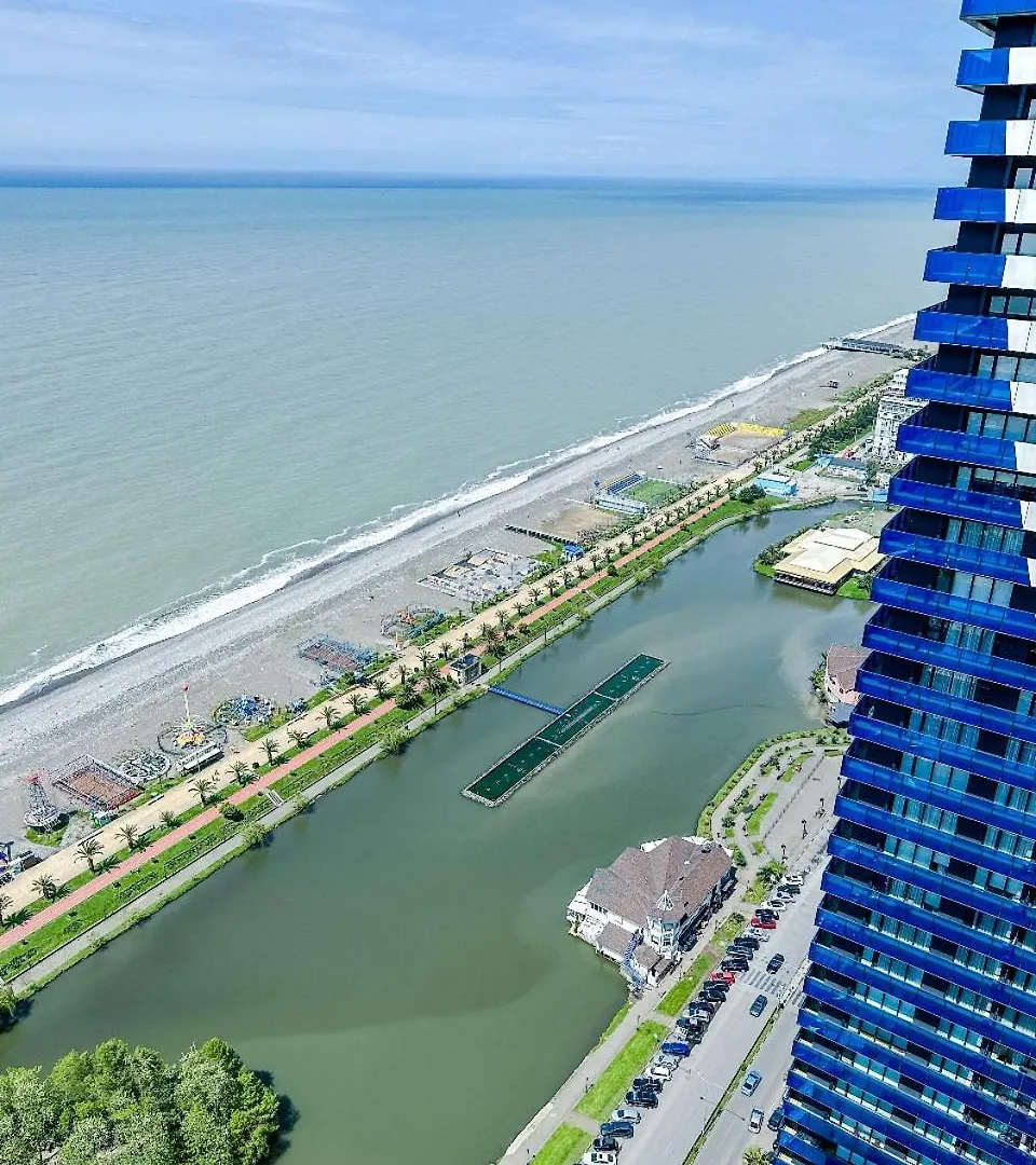Orbi City Luxury Suites In バトゥーミ