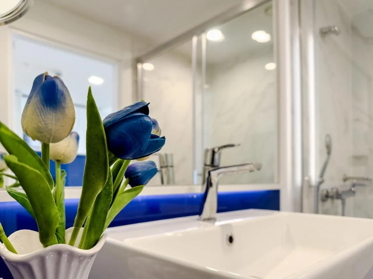 Orbi City Luxury Suites In バトゥーミ 0*,  グルジア